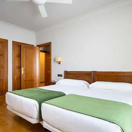 Hernán Cortés Hotel 4*