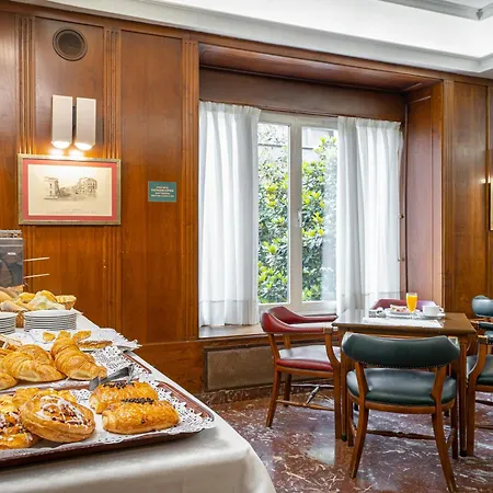 Hernan Cortes Hotel 4*