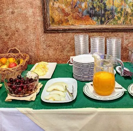 Hernan Cortes Otel 4*