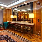 Hotel Hernan Cortes 4*
