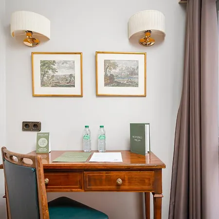 Otel Hernan Cortes Gijón