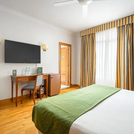 Hernan Cortes Hotel