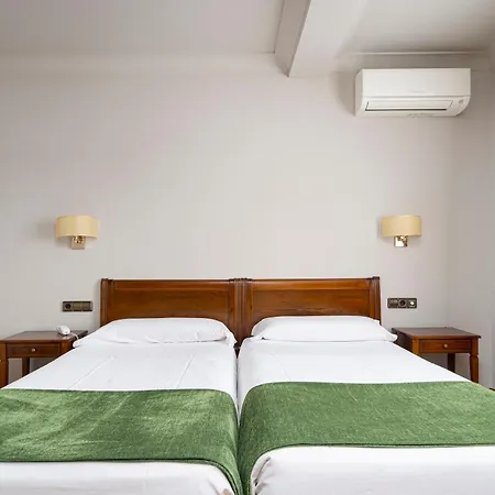 Hernan Cortes Hotel