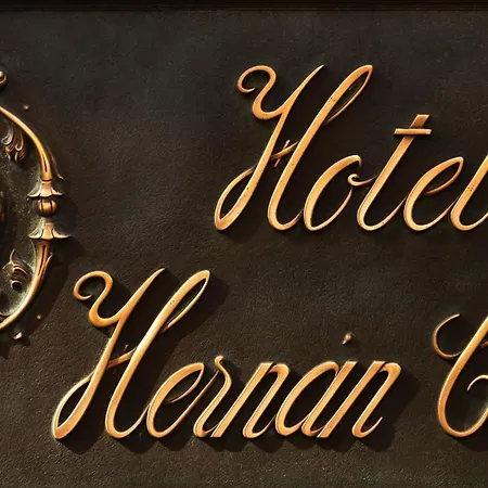 Hotel Hernan Cortes 4*