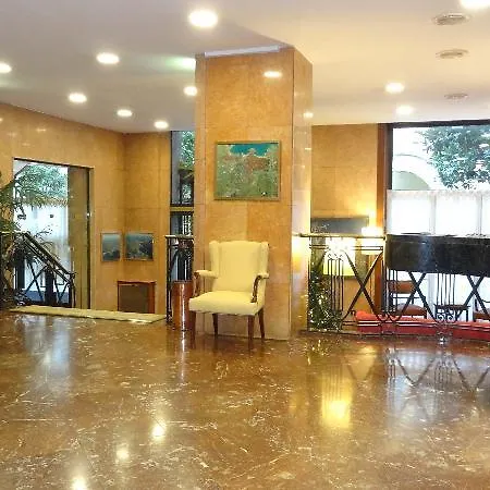 Hotel Hernán Cortés 4*