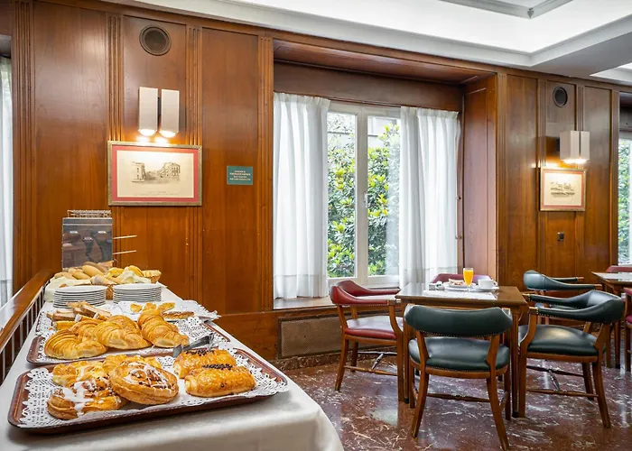 Hernán Cortés Hotel 4*