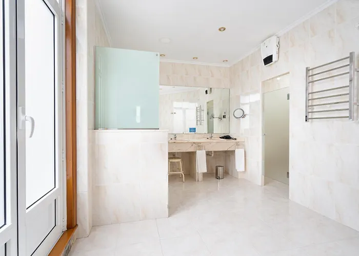 Hernan Cortes Hotel 4*