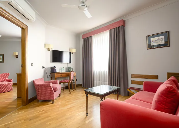 Hernan Cortes Hotel 4*